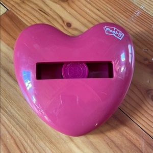 Heart-shaped Post-It dispenser